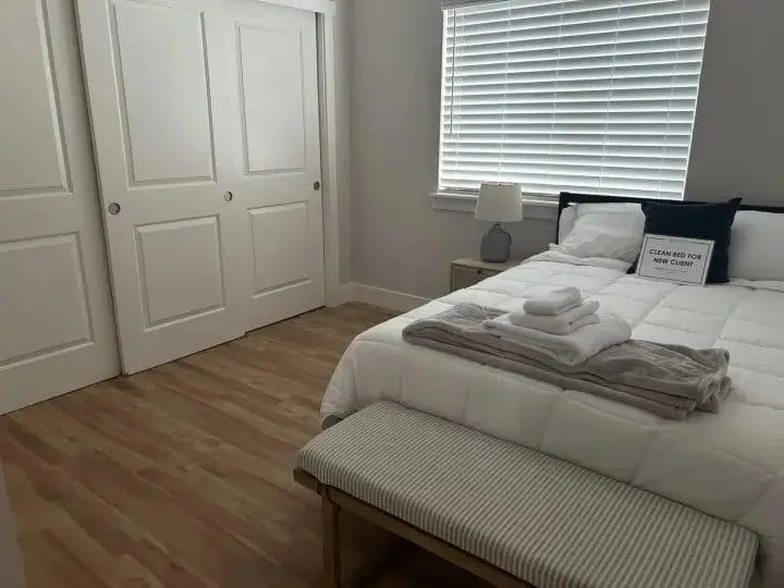 Women's Sober Living Tarzana