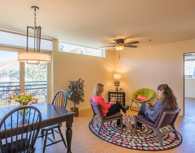 Women's Sober Living Encino